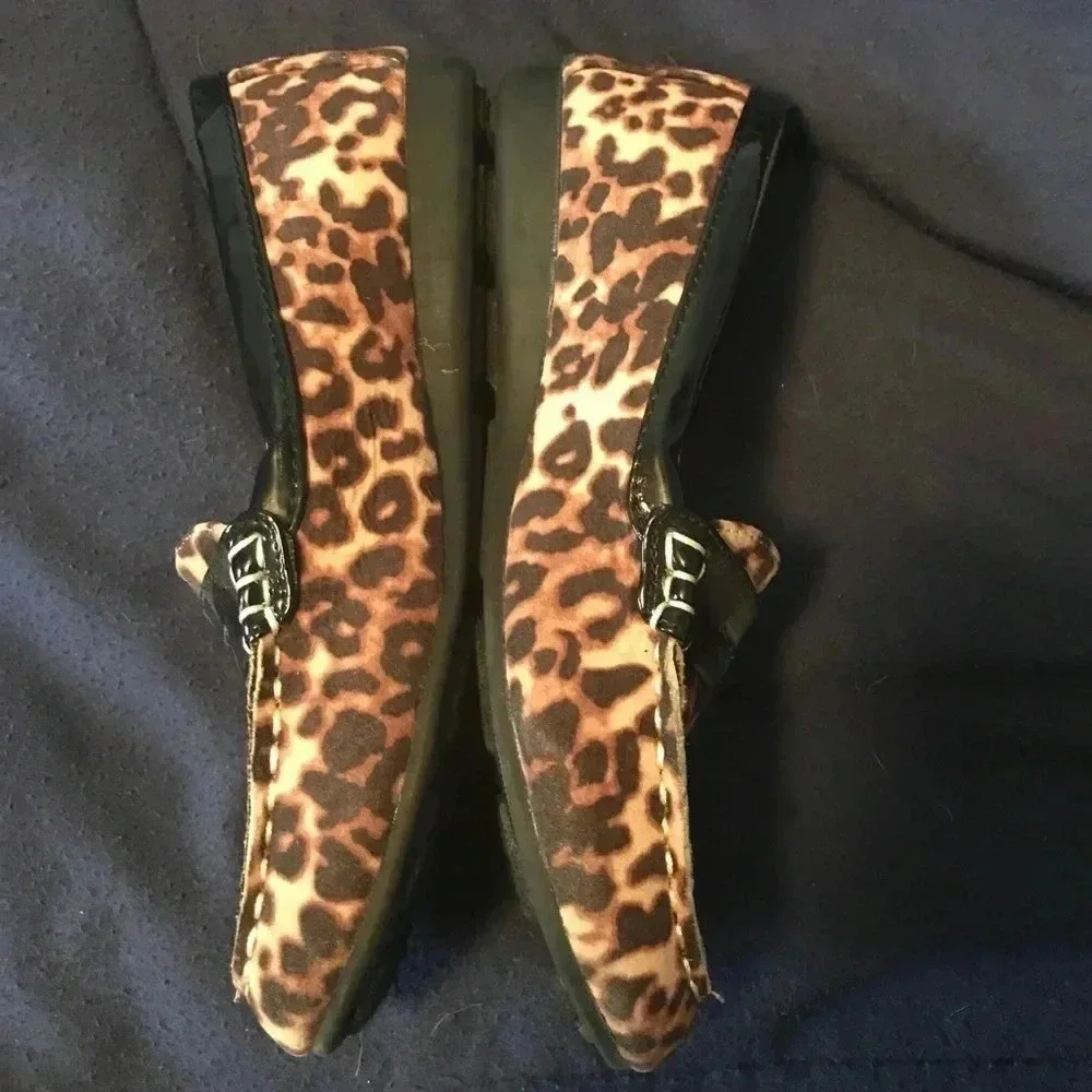 Cushion Walk by Avon‎ Women's size 6 Leopard Print Loafer Flats